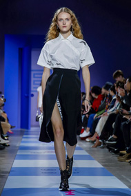 ALEXANDRA BELOVA FOR Shiatzy chen S/S 19 PARIS